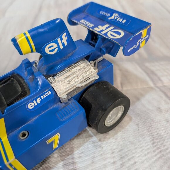 Vintage 1977 Tyrrell P34 6 Wheel Elf Racing Car - Picture 8 of 13